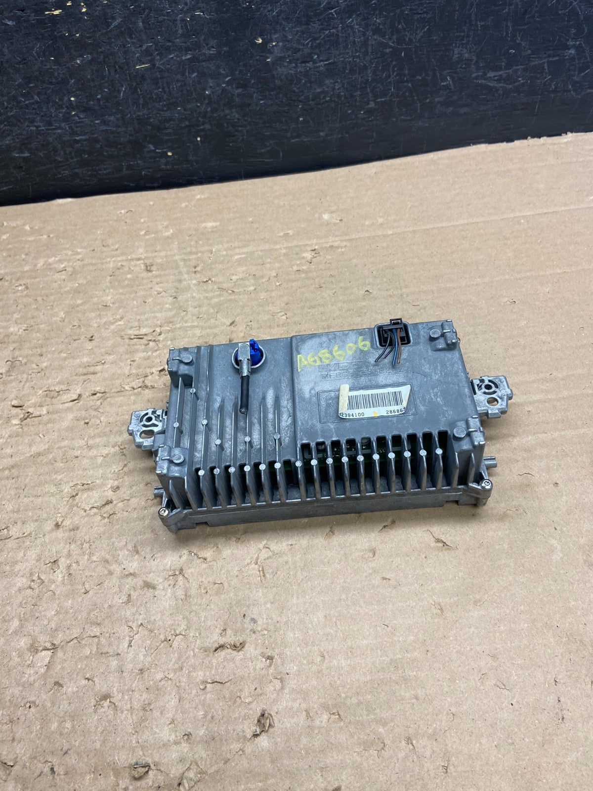 2010 to 2013 Mercedes W212 E350 Information Navigation Display Screen AG8606 DG4