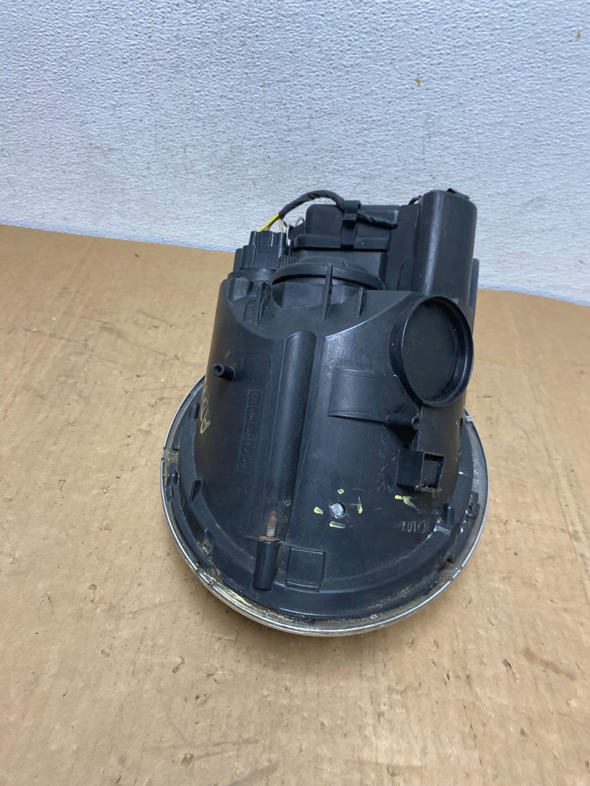 2005 to 2008 Mini Cooper Left Driver LH Side Headlight Halogen AD1275 DW8