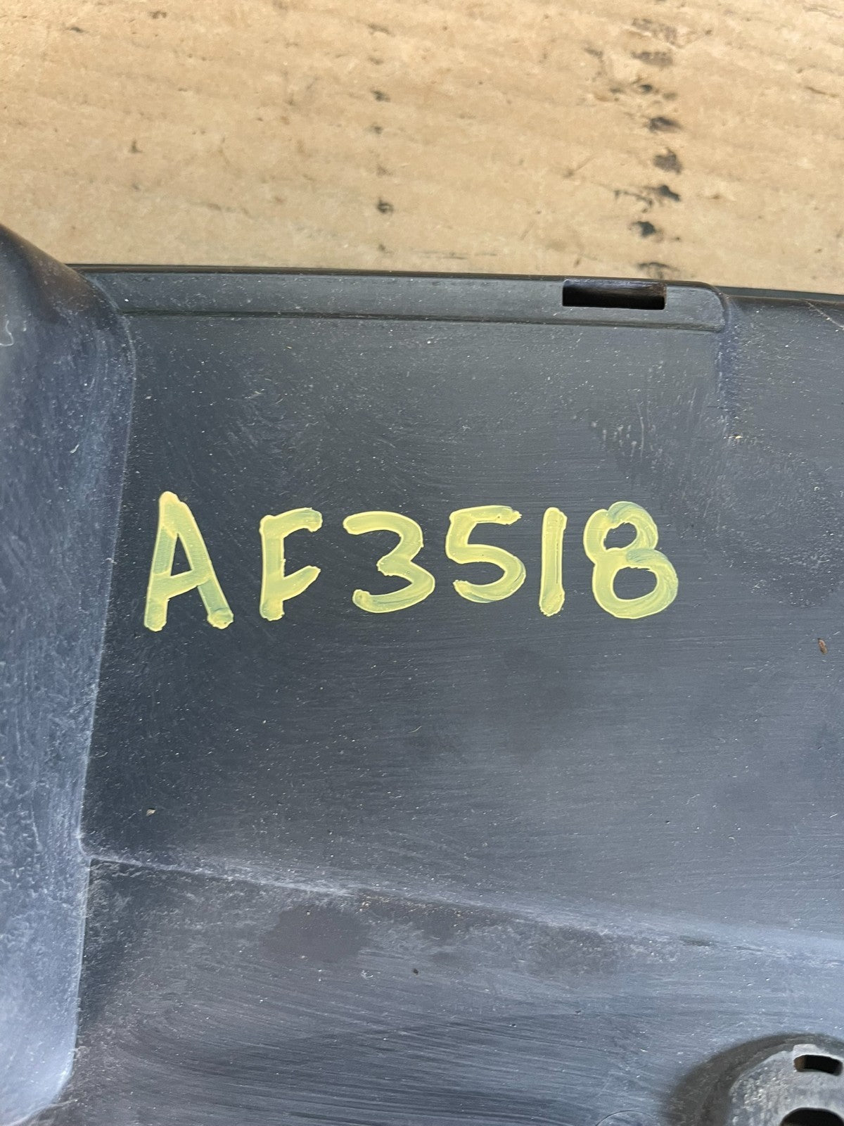 2011 to 2016 Kia Sportage Front Radiator Upper Cover Sight Shield af3518 DG5