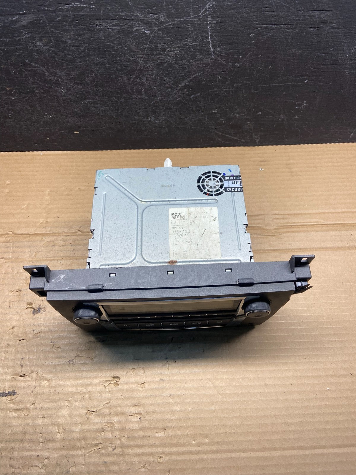 2007 - 2009 Cadillac DTS Radio 6 Disc Cd Changer Player 15847689 AE4529 DG3
