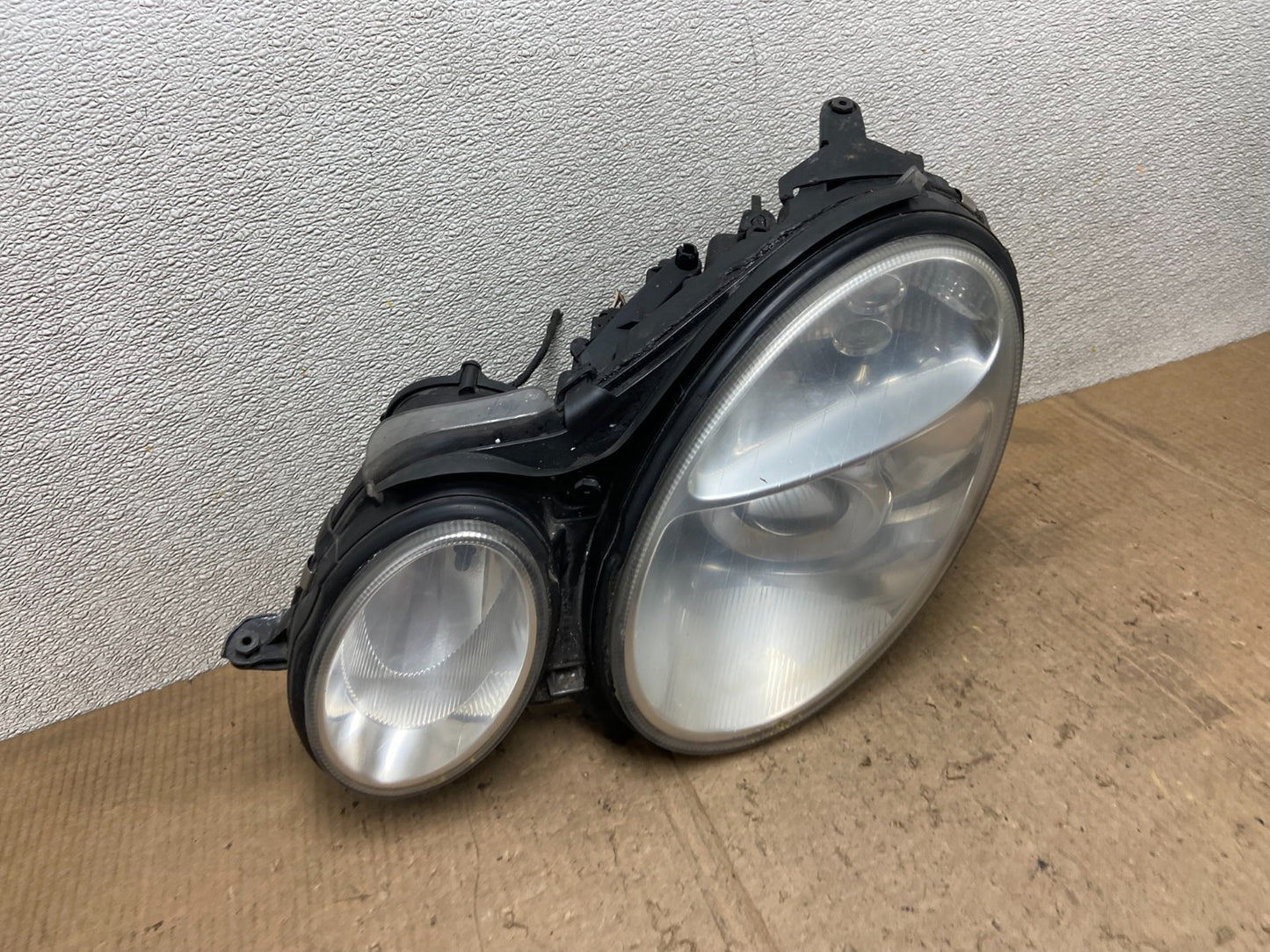 2003-2006 Mercedes E E320 E350 Left Driver Lh Side Halogen Headlight AA6944 DW2
