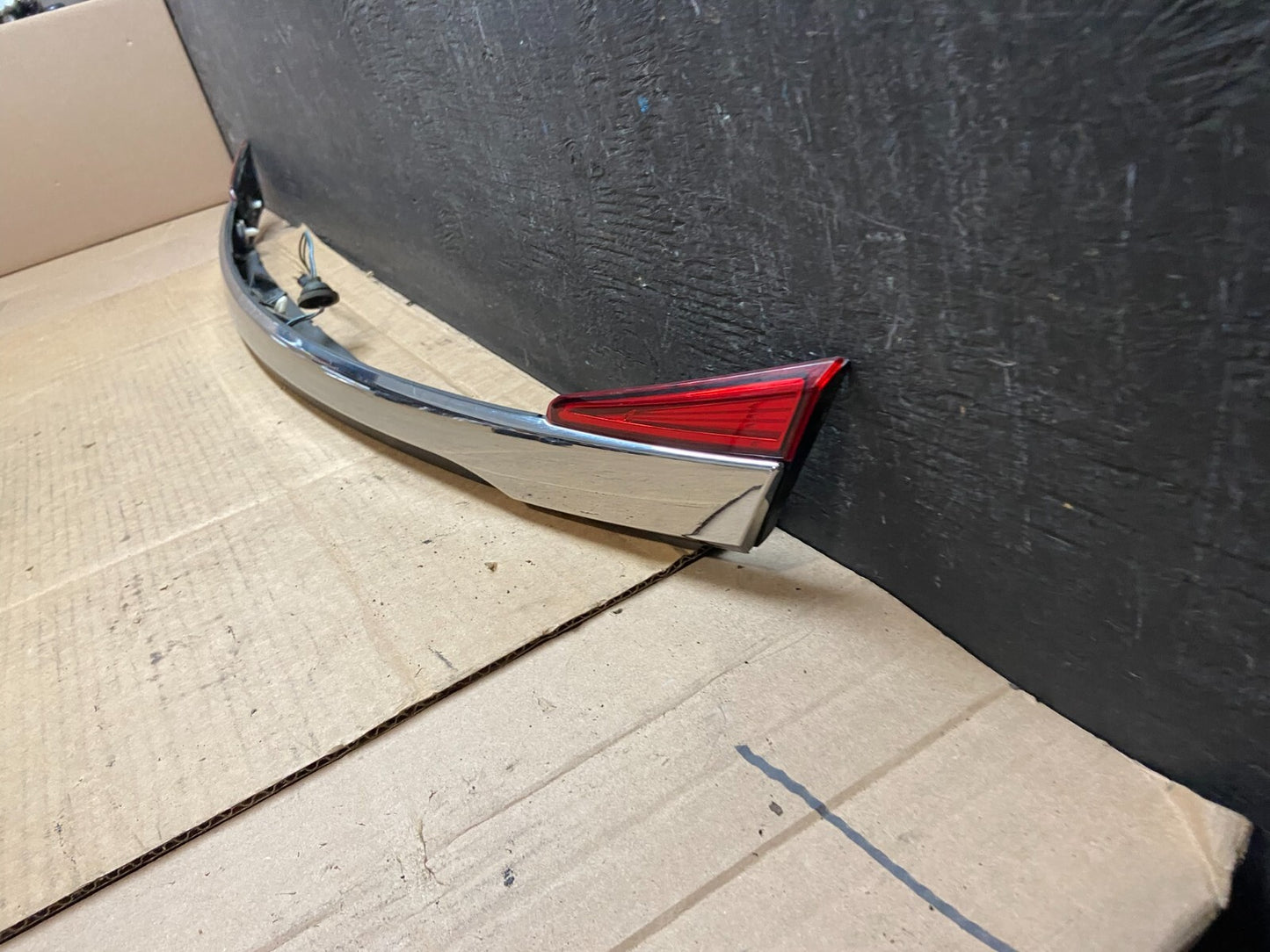 2011 2012 2013 2014 Chrysler 200 Sedan Rear Trunk Chrome Moulding  Oem i2861  DG1