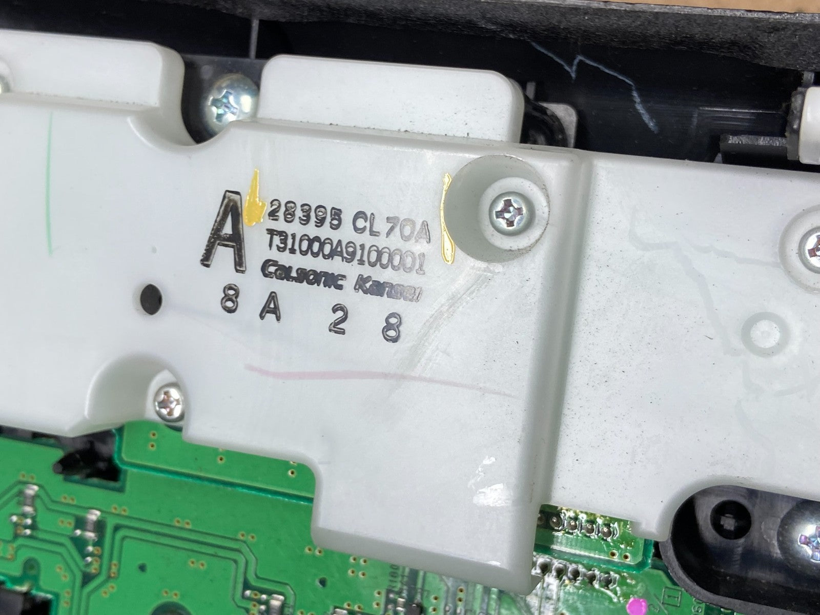 2006 - 2008 Infiniti FFX35 FX45 Radio Climate Control Panel Bezel aa4900 DG5