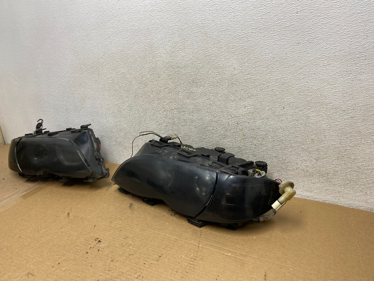 2002 to 2005 BMW 3 E46 Sedan Left+Right Set Headlights AH4177 PS2