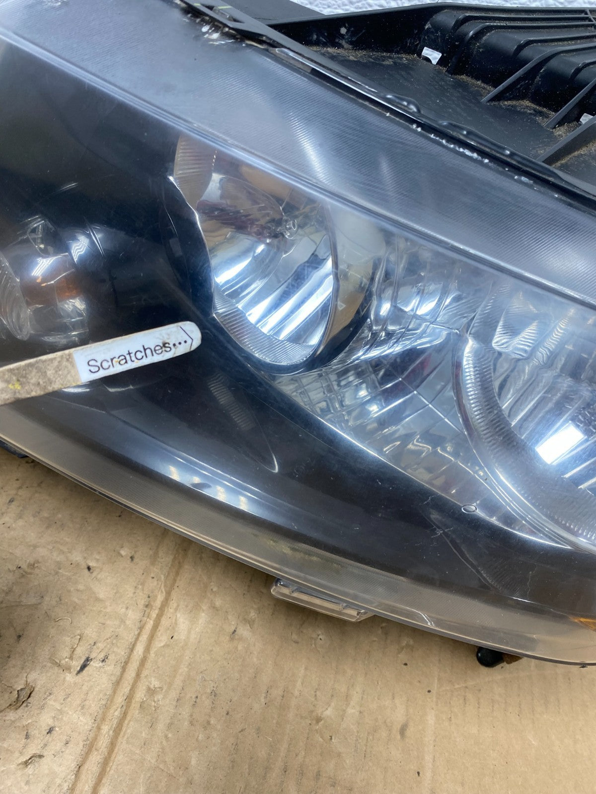 2011-2013 Jeep Grand Cherokee Left+Right Halogen Headlights AC8122 DW4