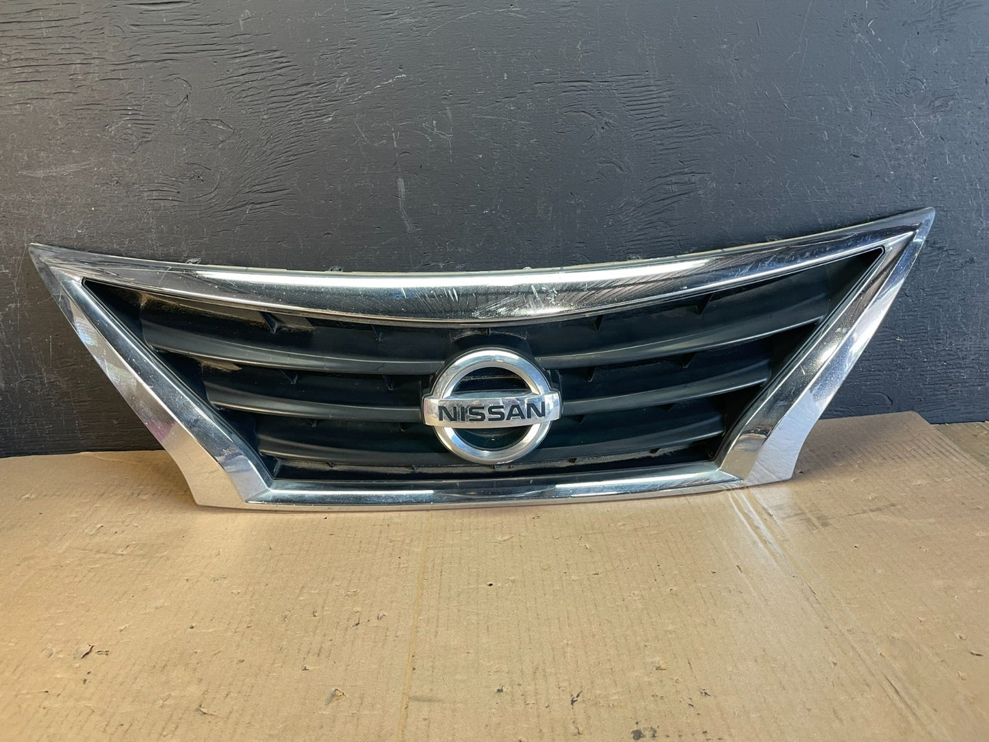 2013 to 2015 Nissan Altima Front Upper Grill Grille Sedan Aftermarket AD8575 DG0