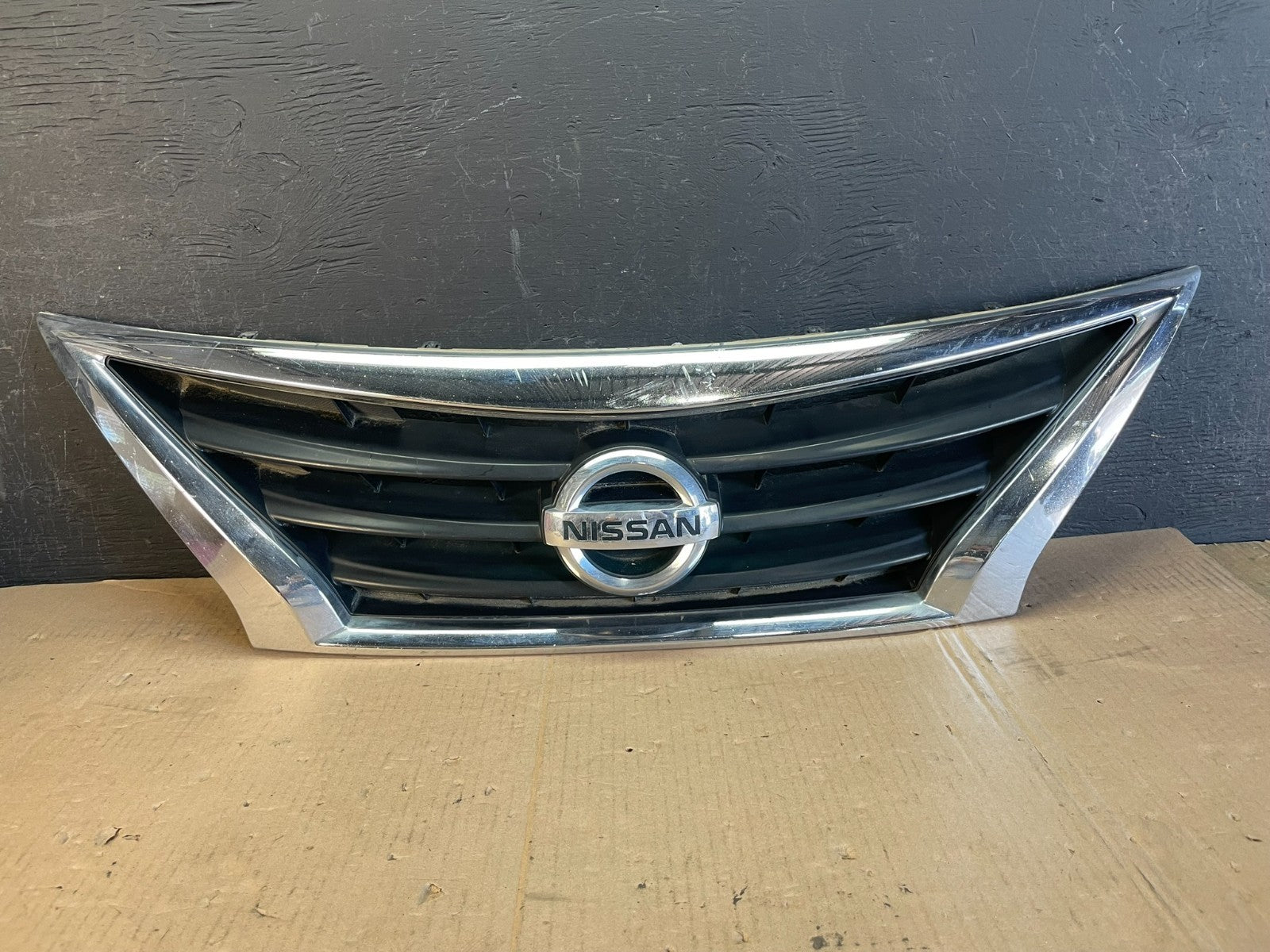 2013 to 2015 Nissan Altima Front Upper Grill Grille Sedan Aftermarket AD8575 DG0