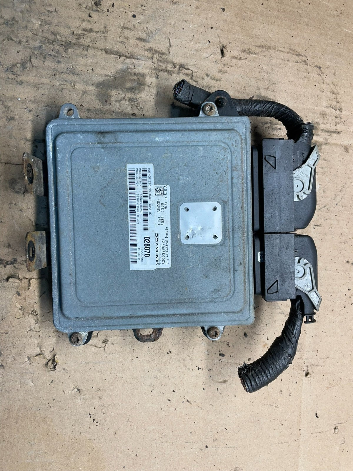 2007 to 2010 Dodge Caliber ECM Engine Computer Module ECU P68027167AD t7468 DG1