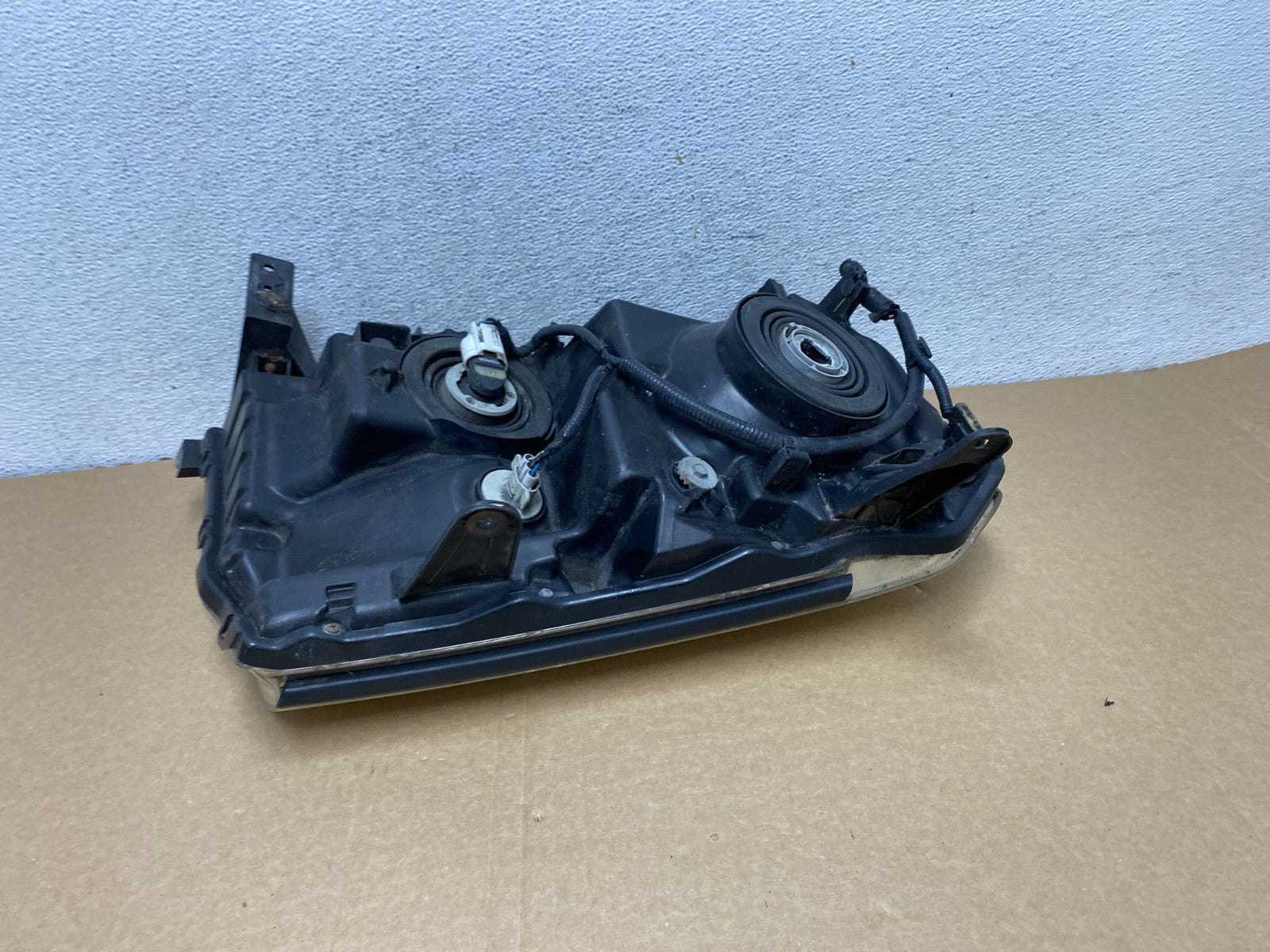 2013 to 2015 Honda Pilot Left Driver LH Side Halogen Headlight AF7274 DW5