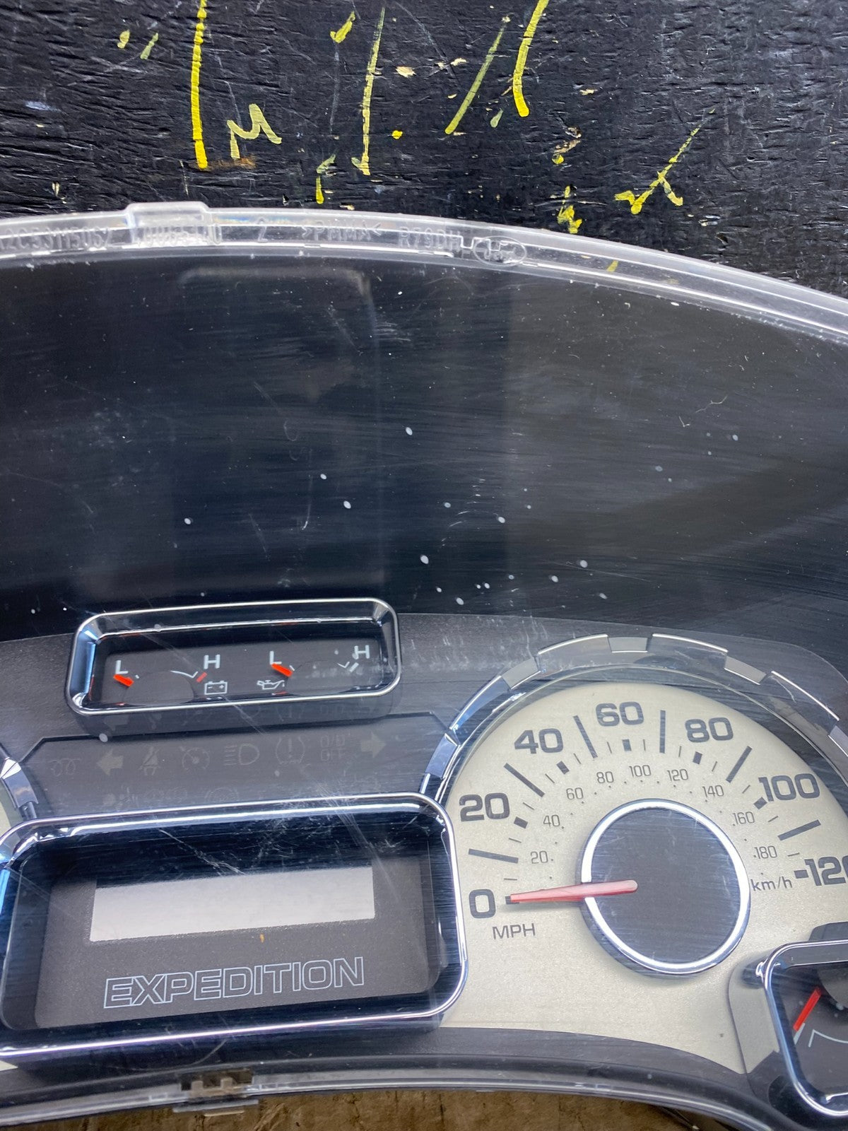 2007 2008 Ford  Expedition Speedometer Cluster Gauge OEM Z9854 DG1