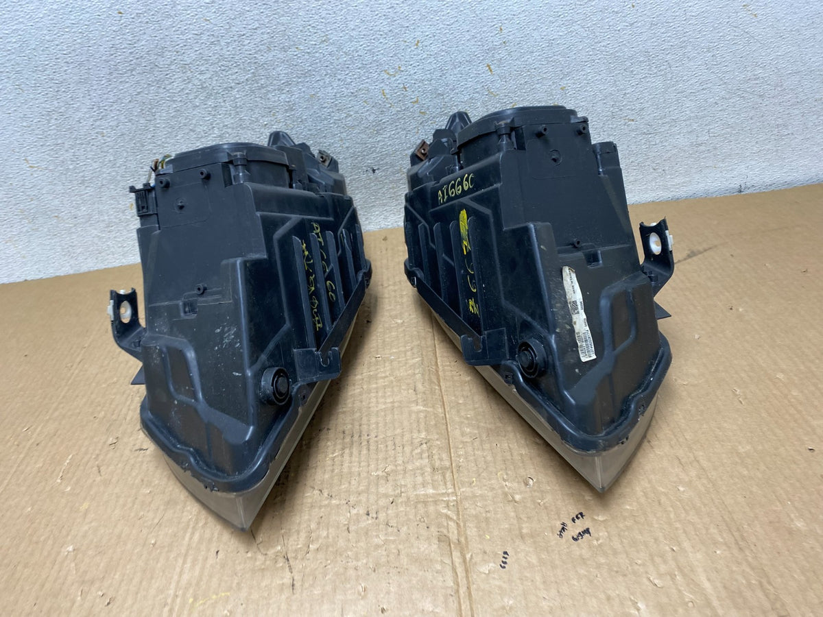 Halogen 2006 to 2008 BMW 3 Series Headlights Left+Right AI6660 DW11