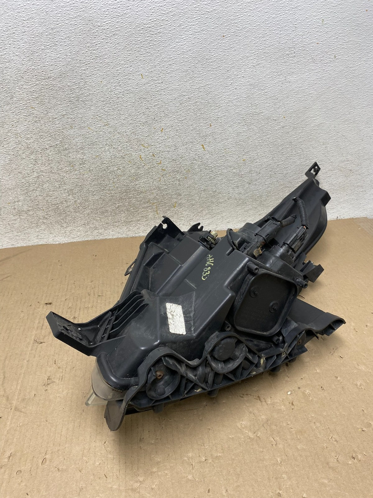 2011 to 2015 Ford Explorer Right Passenger Halogen Headlight AH6833 DW7
