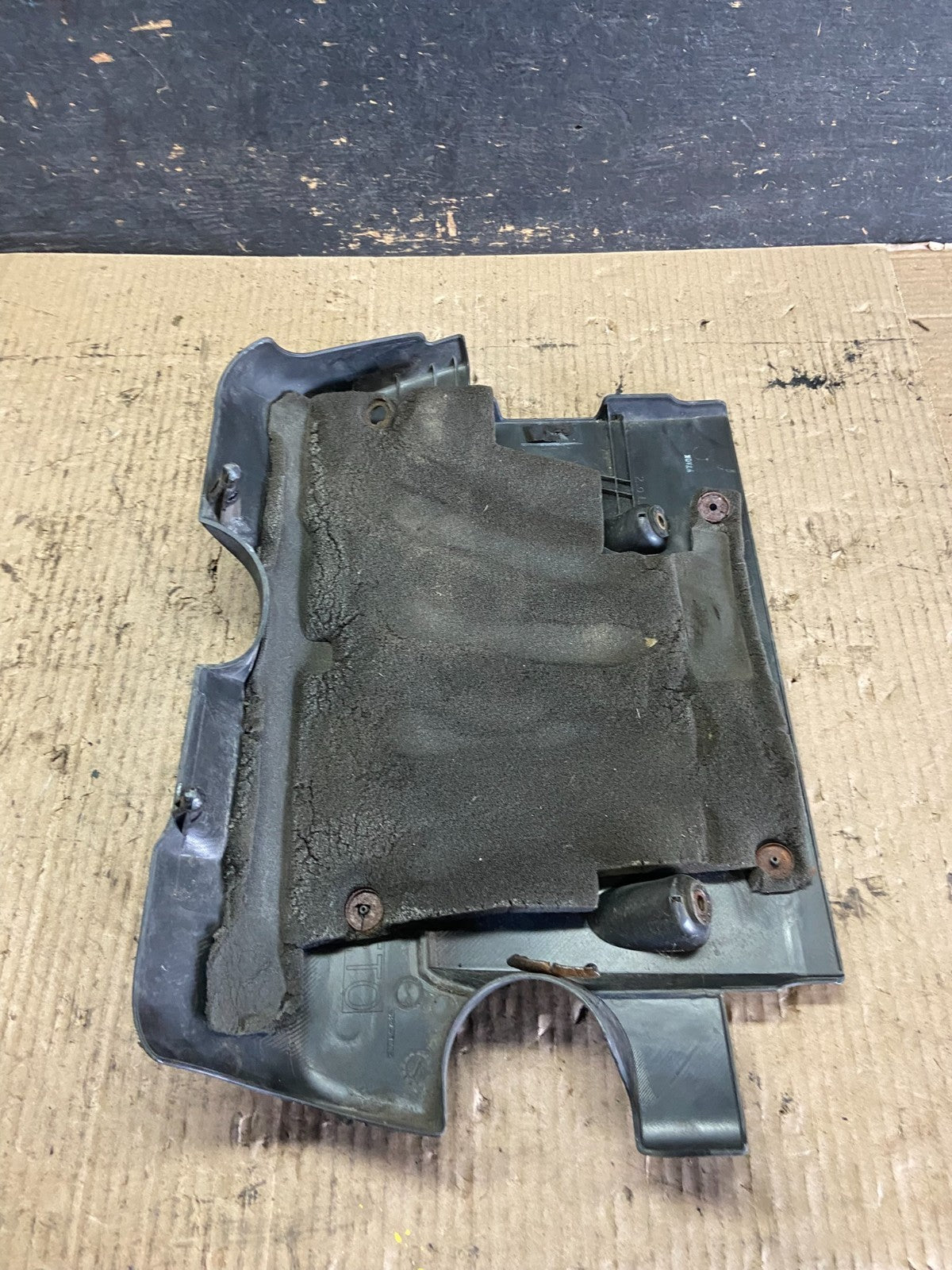 2009 to 2013 Nissan Sentra Engine Motor Cover Q3325 DG7