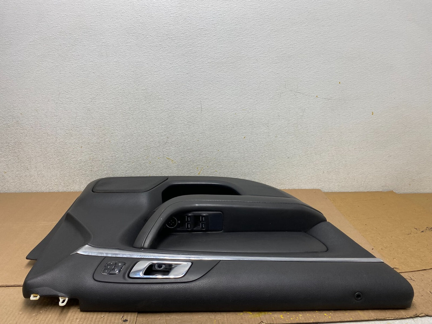 2010-2012 Lincoln MKS Left Driver Side Front Door Interior Trim Panel n7629 DG5