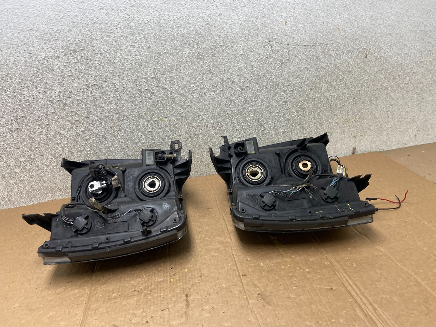 2007 to 2014 Chevrolet Silverado Left+Right Side Headlights AA1595 DW14