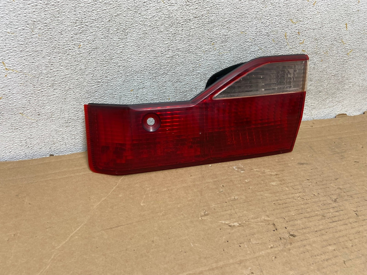 1998 to 2000 Honda Accord Right Passenger Side Inner Tail Light AH8859 LK1