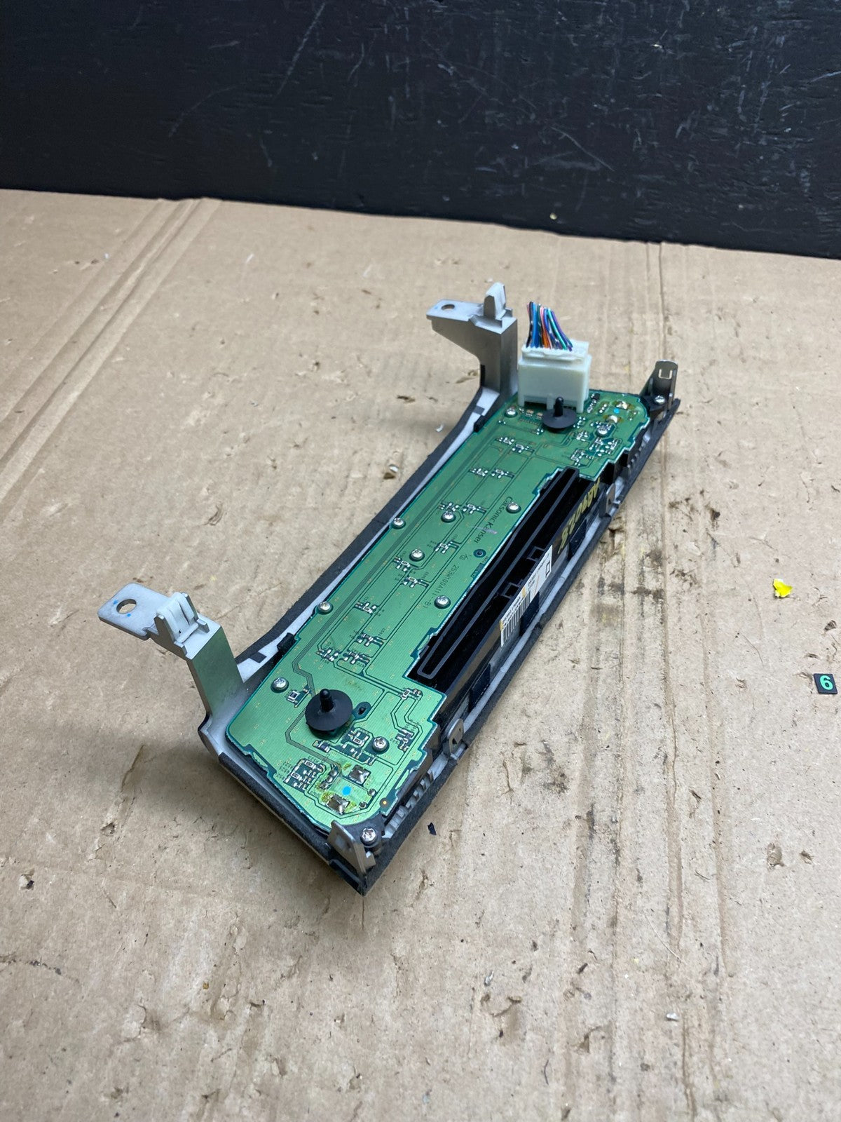 2011 2012 2013  Infiniti M37 Radio Control Face Plate Unit CD Player AB9028  DG4
