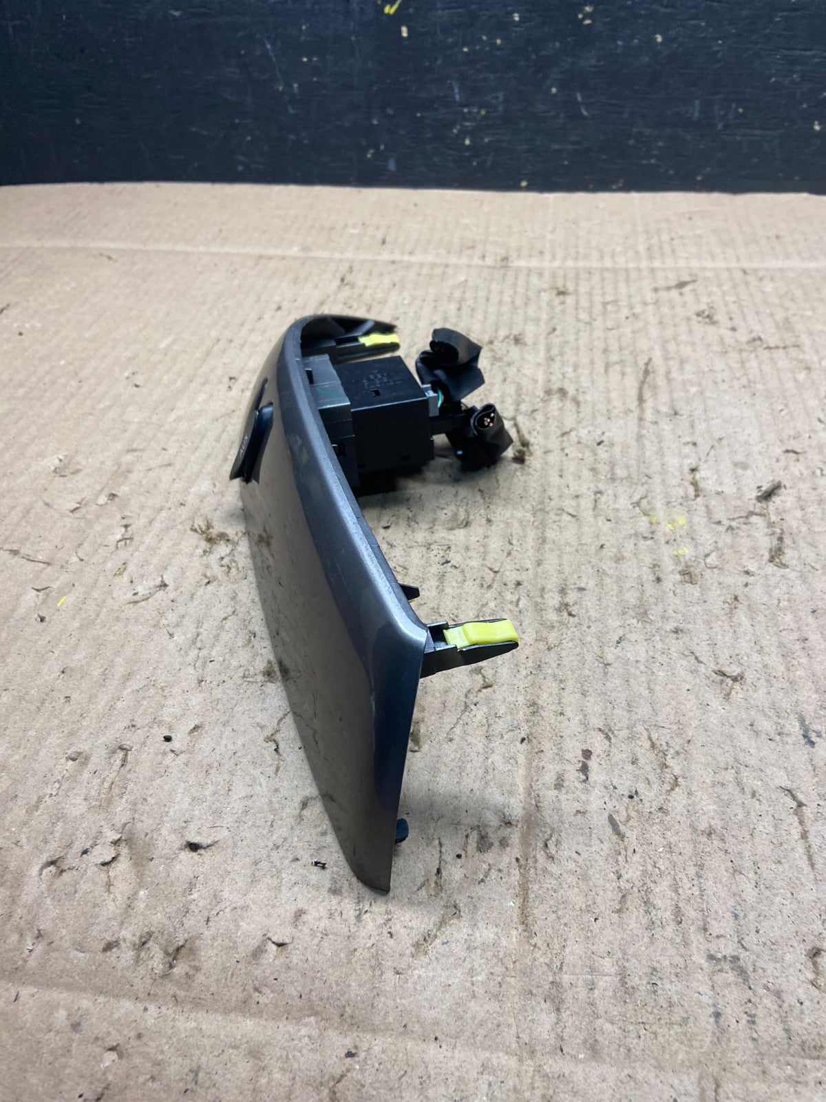 2004 to 2010 Toyota Sienna Right Side Radio Switches Bezel Trim OEM Y5404 DG1