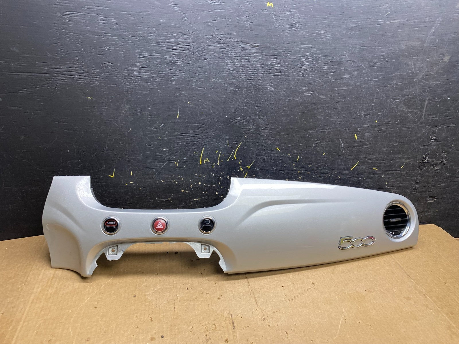 2012 to 2019 Fiat 500 Front Center Dashboard Vent Trim Bezel Blue Z4334 DG0