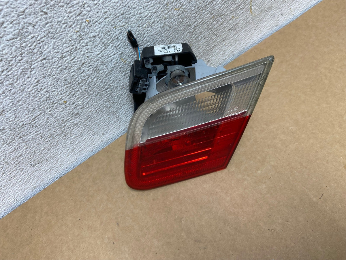2002 - 2005 BMW 3 325i E46 Series Right Passenger Inner Tail Light AI2563 LK2