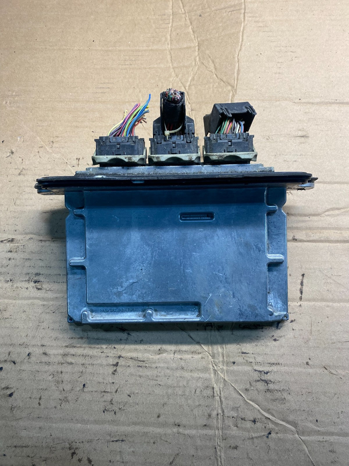 2004 Ford Explorer 4.0L  Engine Control ECU Computer 4u7a-12a650-DDB AA5524 DG0