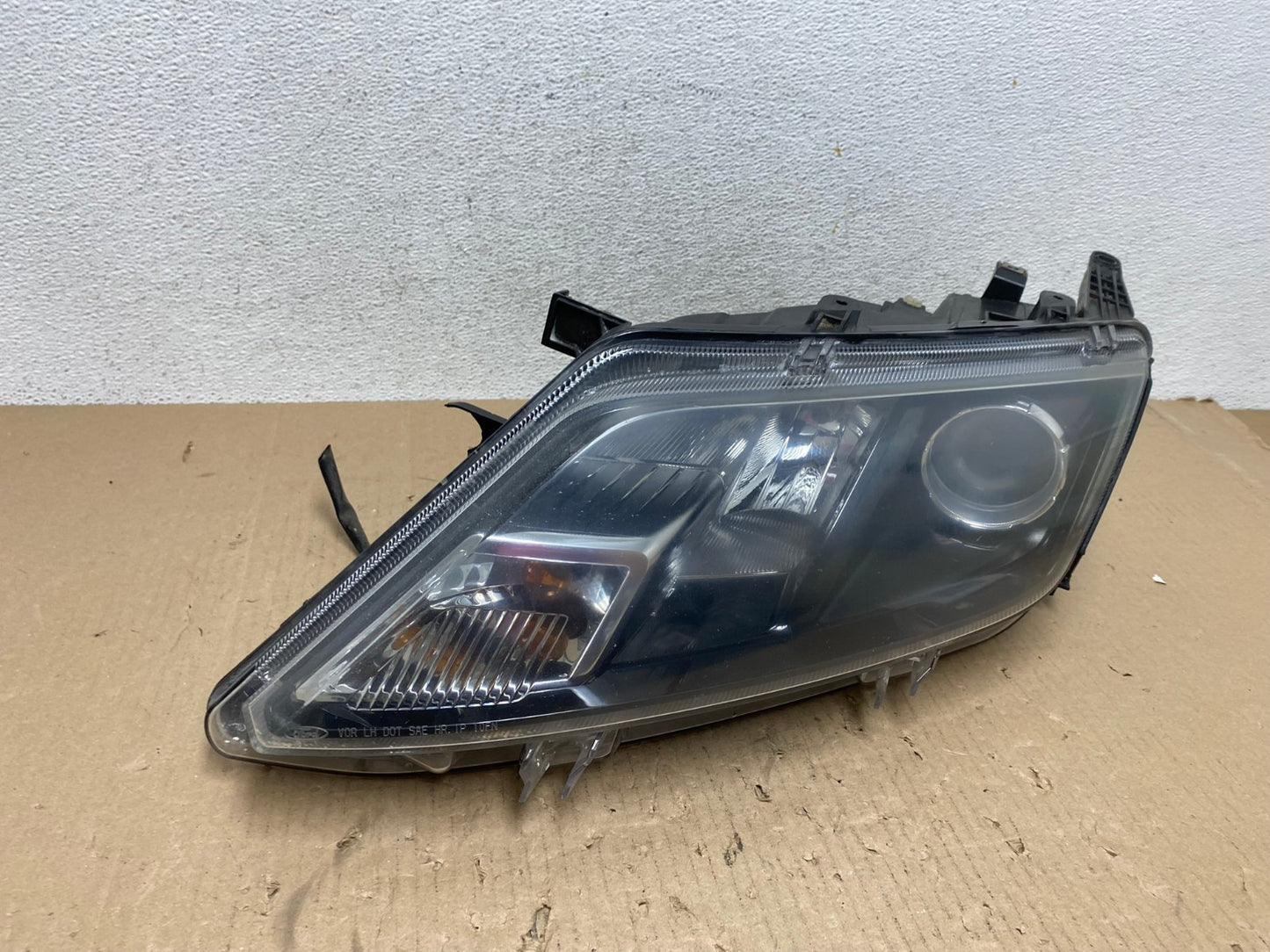 2010 2011 2012 Ford Fusion Left Driver LH Side Headlight Halogen AE8798 LK2