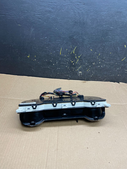2002-2003 Nissan Pathfinder Xterra Cluster Speedometer Instrument OEM y2093 DG5