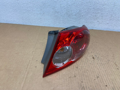 2003 - 2005 Mazda 6 Right Passenger Rh Side Tail Light AD0905 LK2