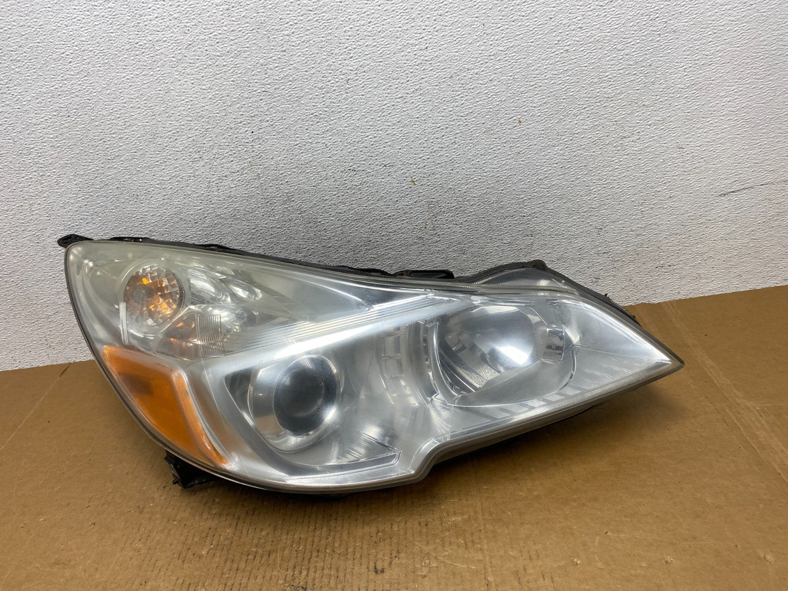 2013 - 2014 Subaru Legacy Outback Right Passenger Headlight AD9292 DW0