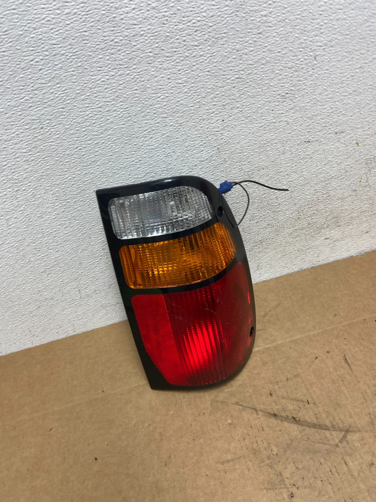 1994 2000 Mazda B3000 Left Driver Side Tail Light ad6007 DG2