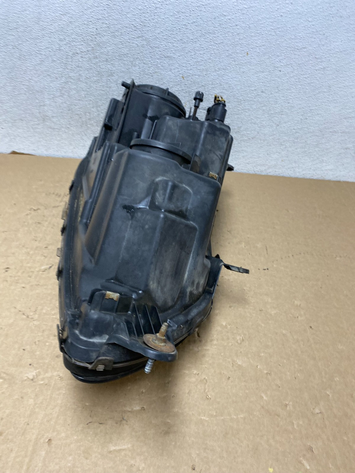 Kenworth P54-6162-200R SAE HG05 SSB518 Left Driver Side Headlight AF792411
