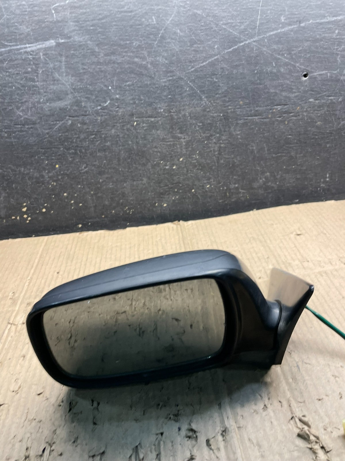 2000 to 2004 Subaru Legacy Outback Left Driver LH View Mirror Oem X4567 GD9