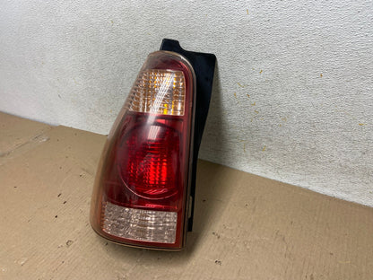 2003 2004 2005 Toyota 4Runner Left Driver LH Side Tail Light AH5845 LK2