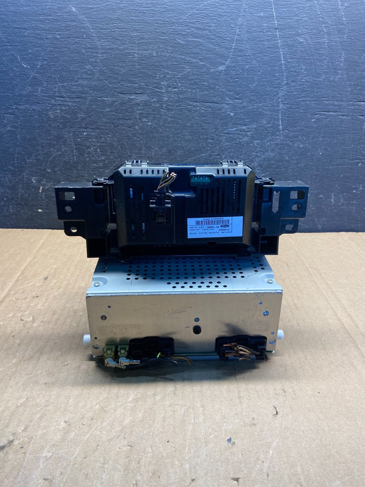2015 2016 2017 Ford Focus Fusion Radio Screen Receiver AM FM CD MP3 af9470 DG3