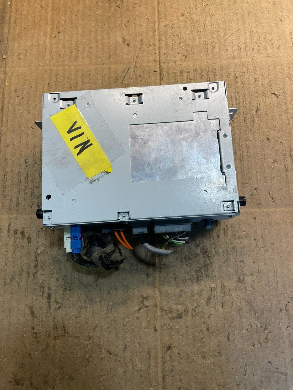 2010 to 2012 Jaguar XJ XJL Radio GPS Information Receiver OEM Y7400  DG3