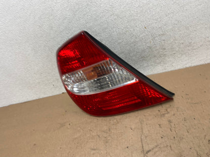 2002 2003 2004 Toyota Camry Left Driver LH Side Tail Light AG5564 LK1