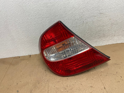 2002 2003 2004 Toyota Camry Left Driver LH Side Tail Light AE9278 LK0