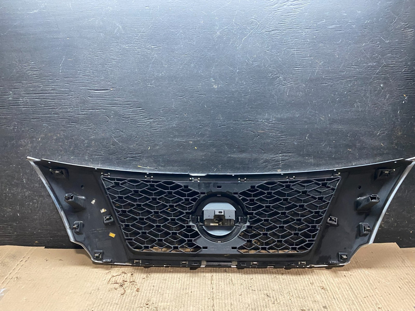 2013 to 2016 Pathfinder  Front Upper Chrome Grill Grille Aftermarket V4337 GD3
