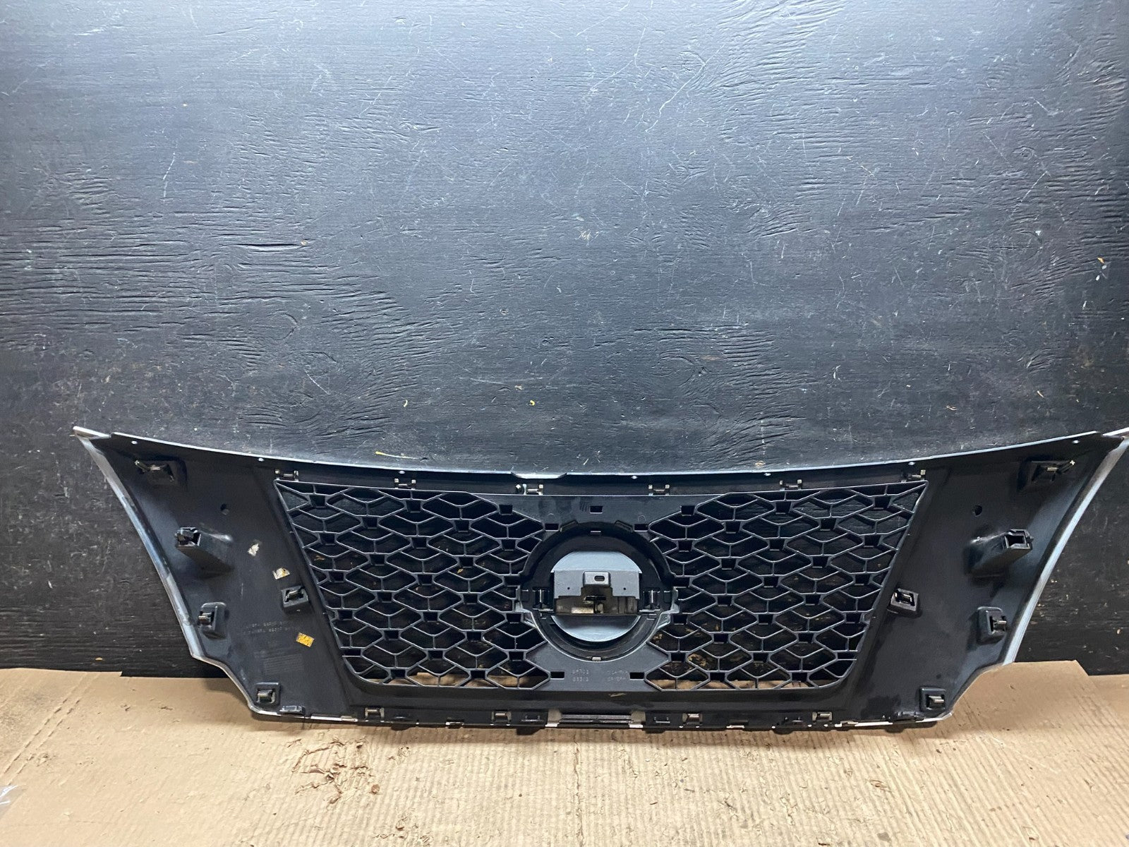 2013 to 2016 Pathfinder  Front Upper Chrome Grill Grille Aftermarket V4337 GD3