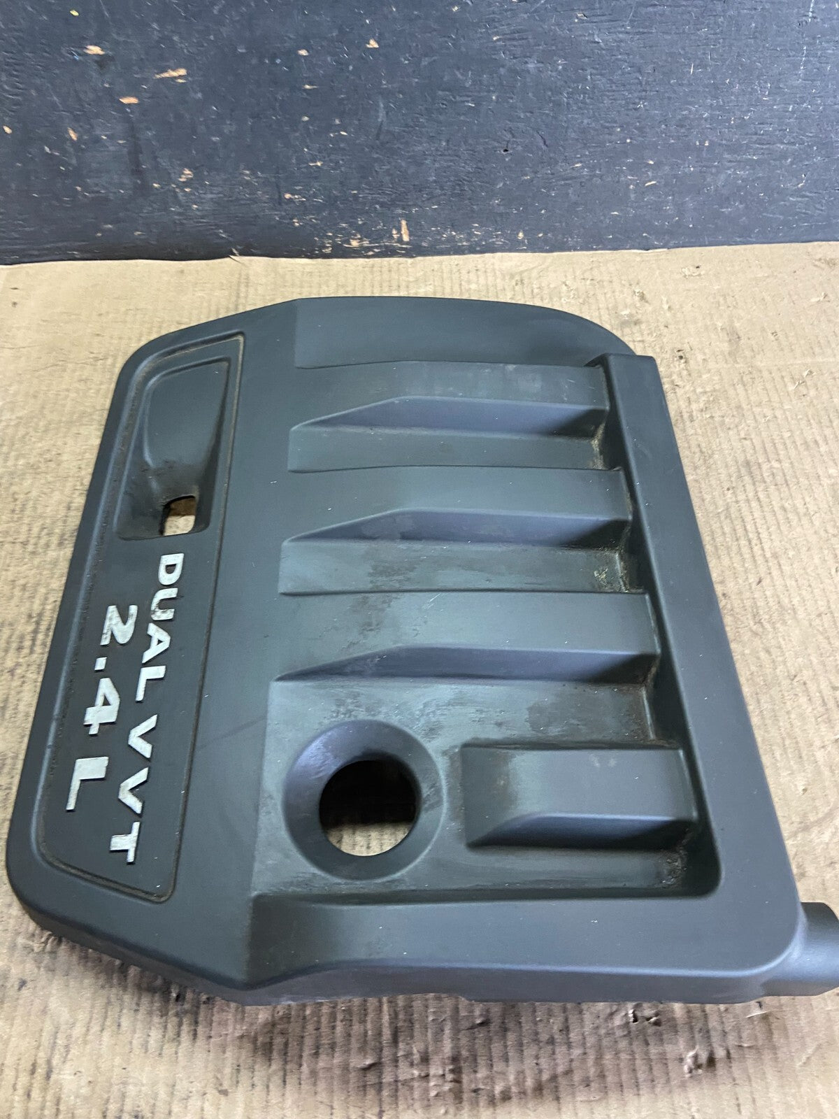 2012 to 2014 Chrysler 200 Engine Cover Top Lid Cover O0959 DG2