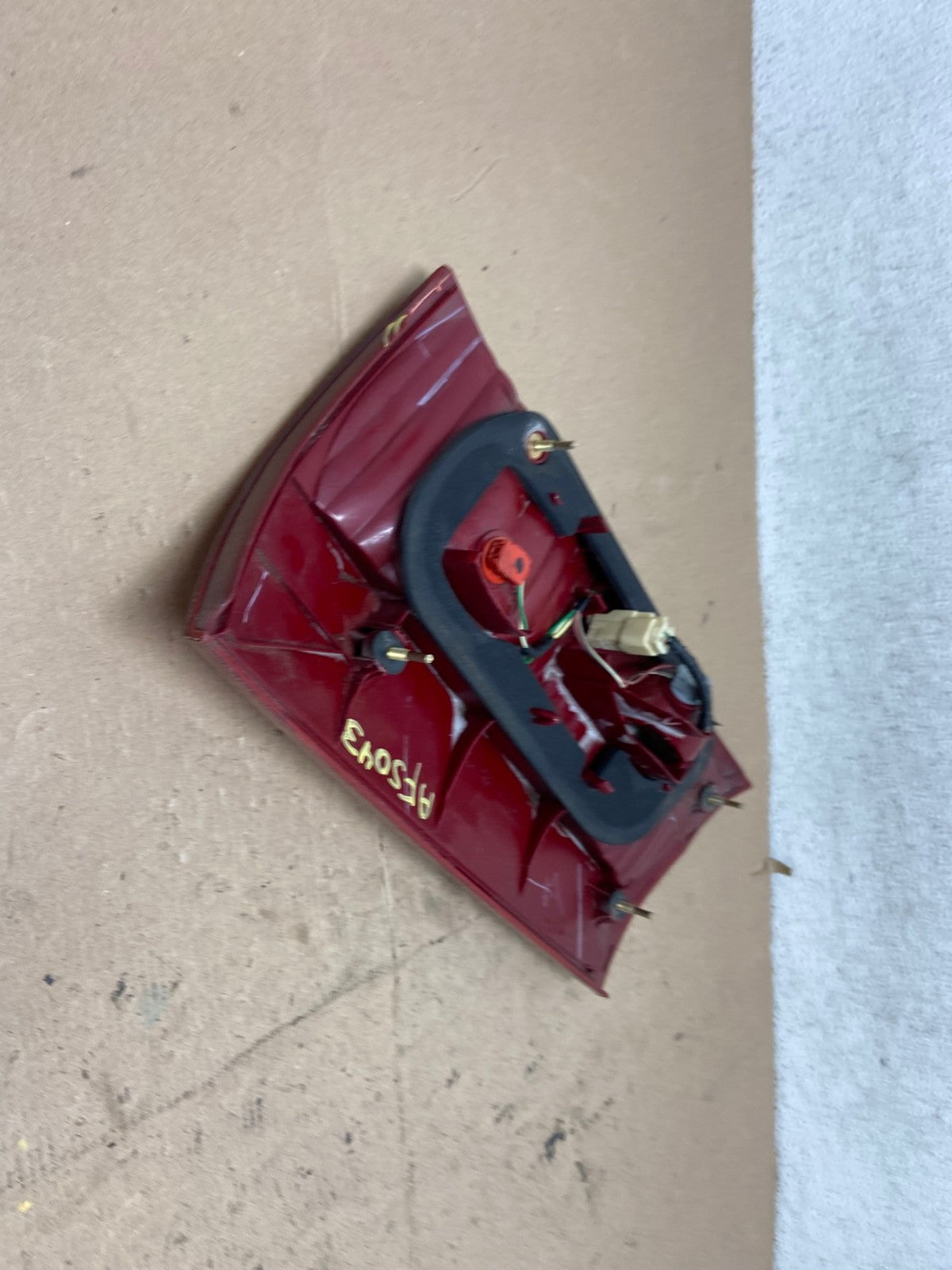 2004 - 2005 Toyota Sienna Left Driver LH Side Inner Tail Light AF5043 LK5