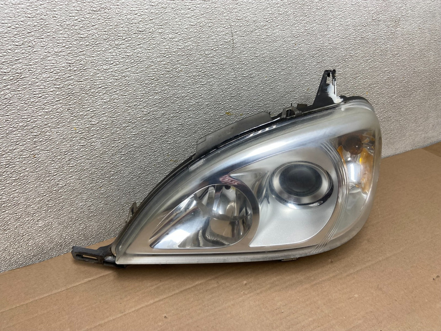 2002 - 2005 Mercedes ML ML350 ML500 Left Driver LH Halogen Headlight AA8642 DW2
