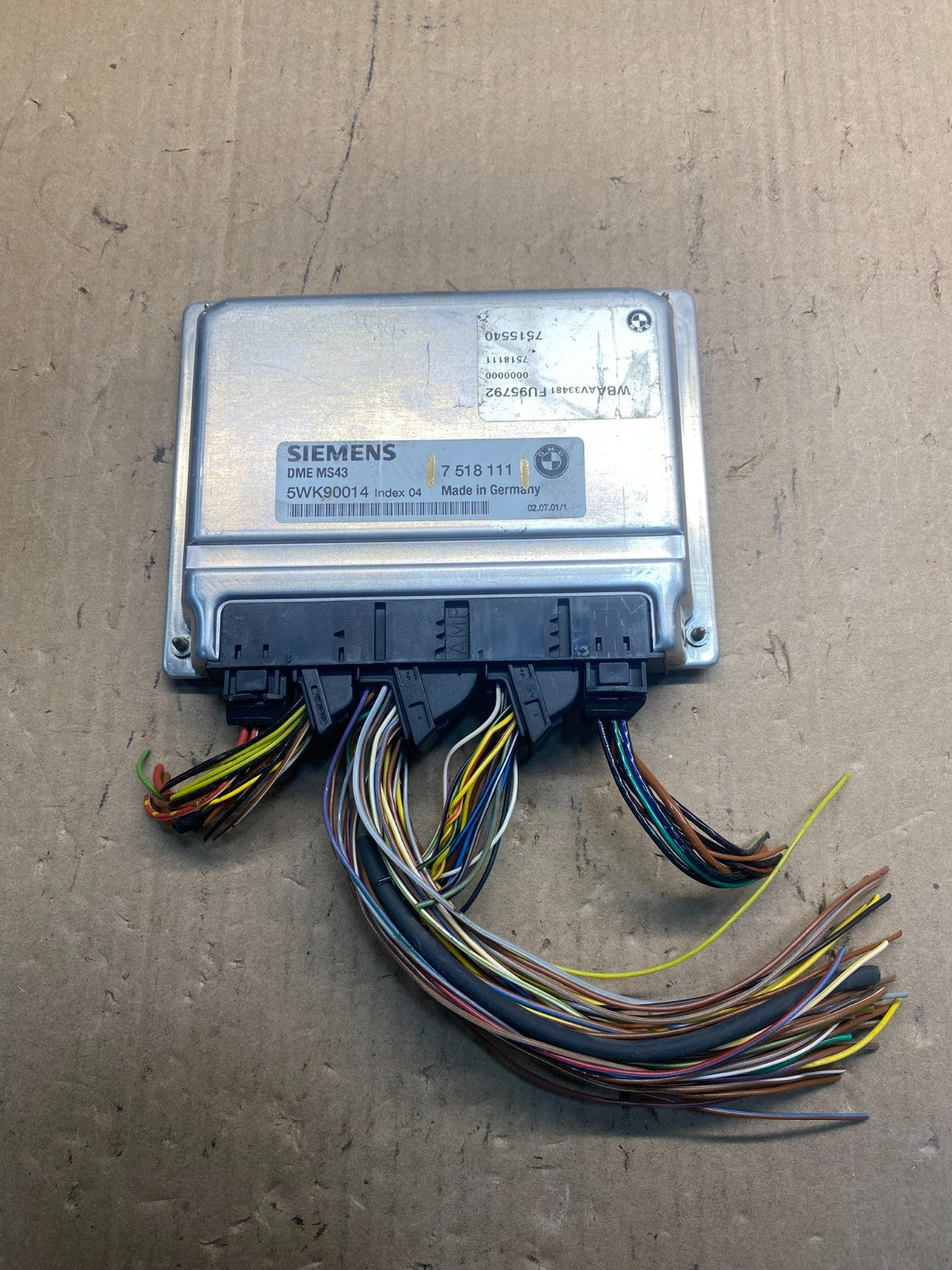 2001 to 2002 BMW X5 ECM ECU Engine Control Computer Module AE7752 DW0