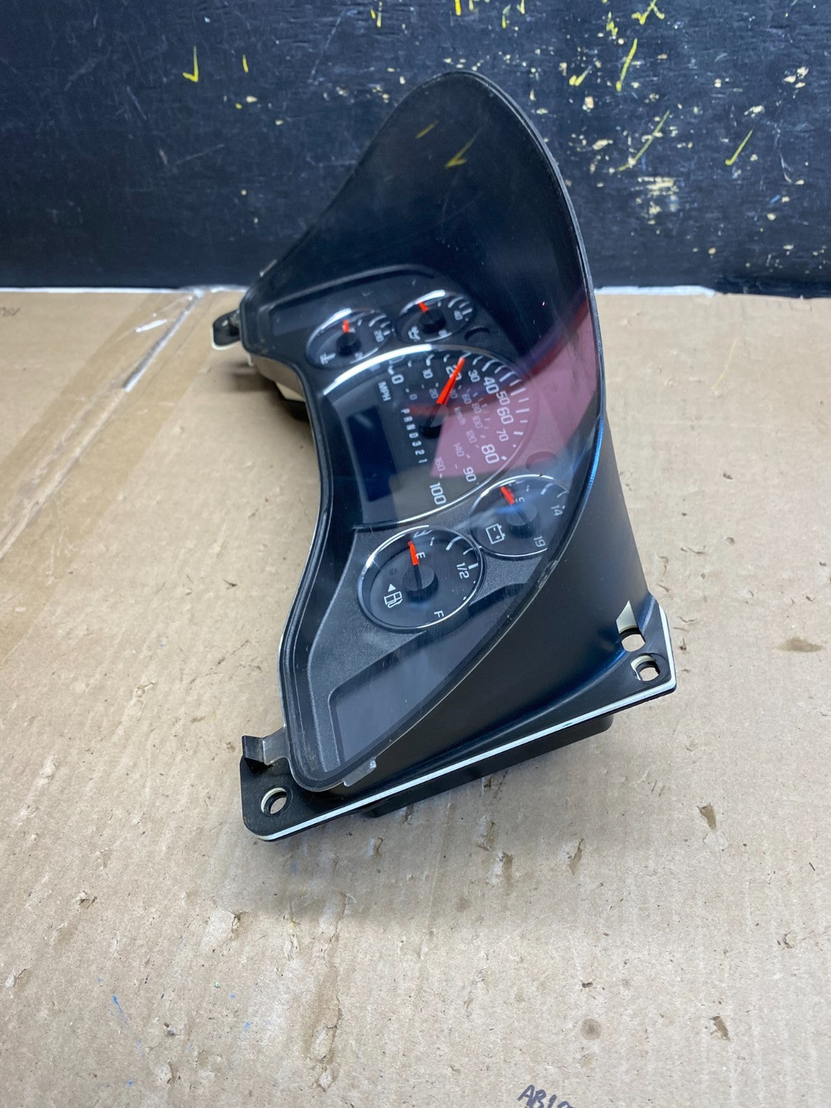 2008 to 2010 Chevrolet Express 1500 Speedometer Cluster Gauge ab2103 DG2