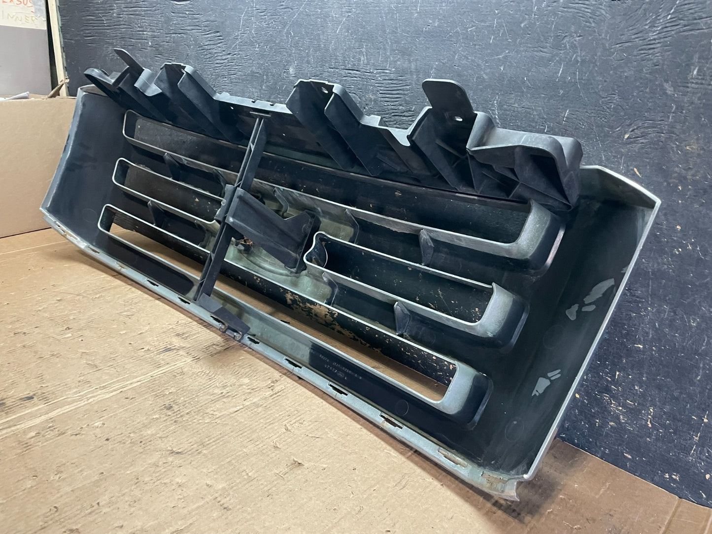 2007 to 2014 Ford Expedition Front Upper Chrome Grill Grille Oem Z5864 DG5