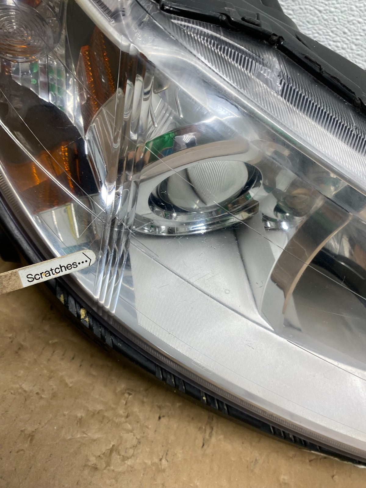 2008 - 2014  Subaru Tribeca Right Passenger Side Halogen Headlight OEM AB6886 DW3