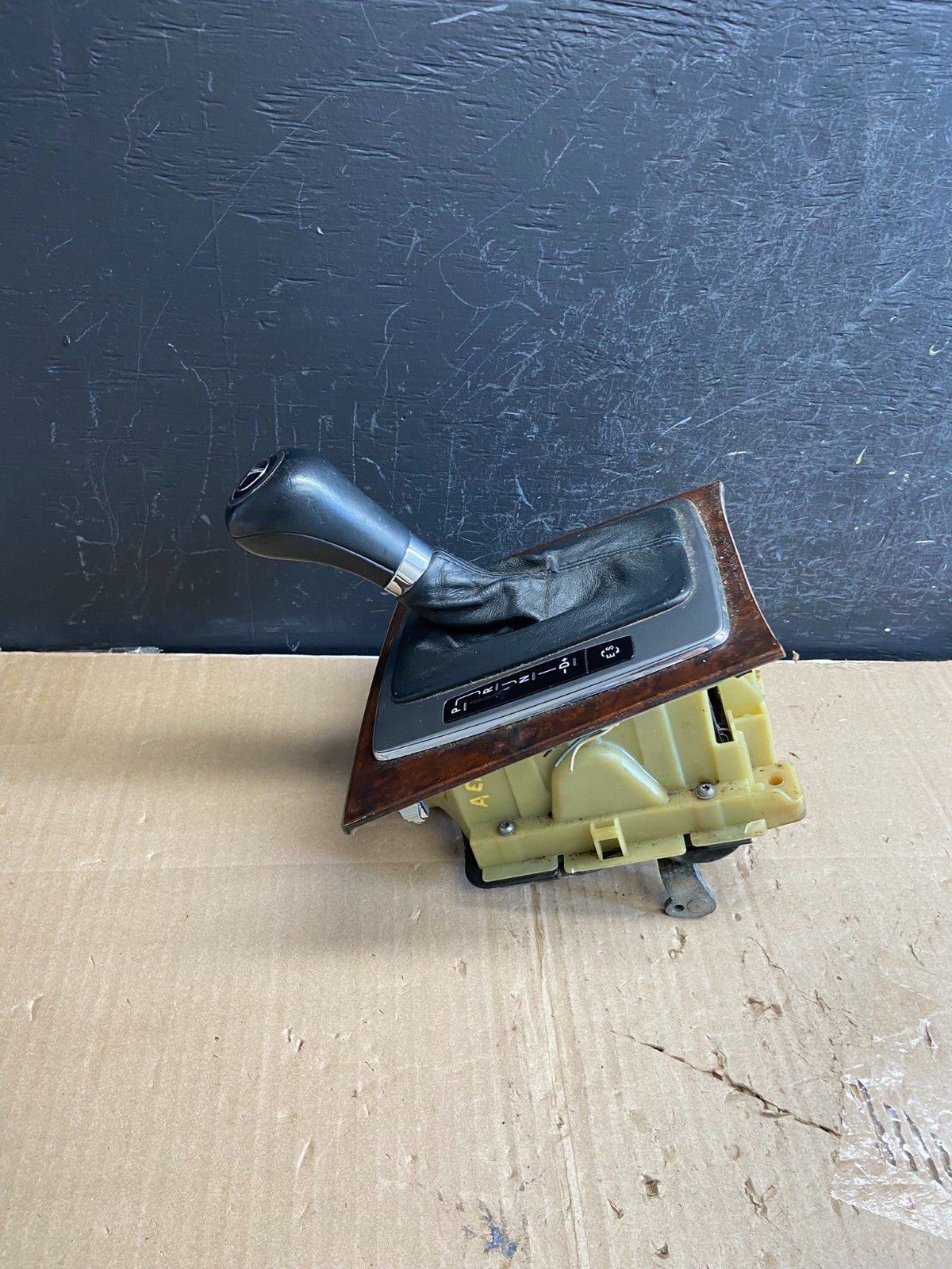 2008 - 2011 Mercedes W204 C350 C300 C250 Center Console Shift Shifter AE1837 DG1