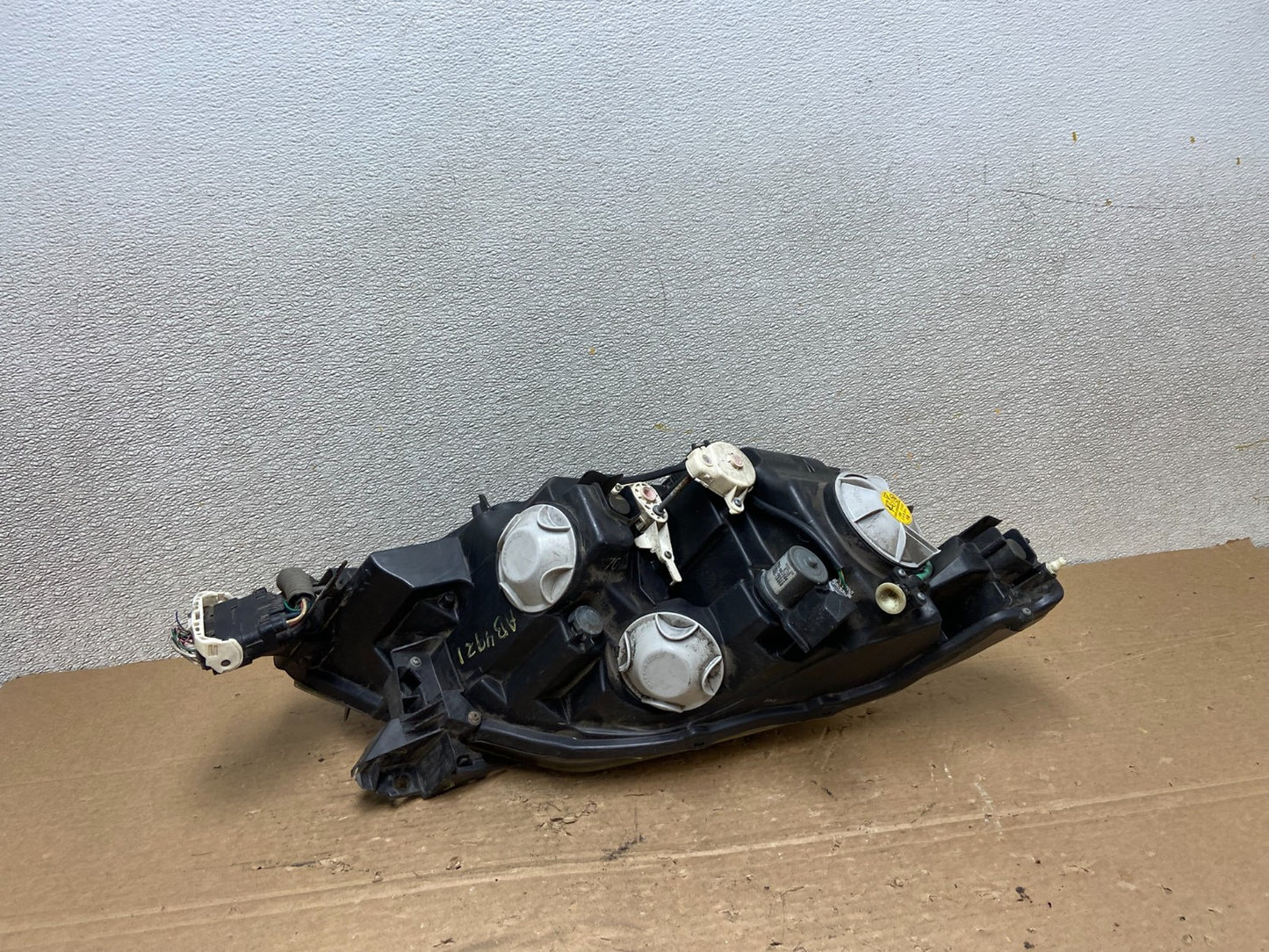 2010-2012 Lexus LS460 LS460L Left Side Driver HID Xenon Headlight AB4921 DW9