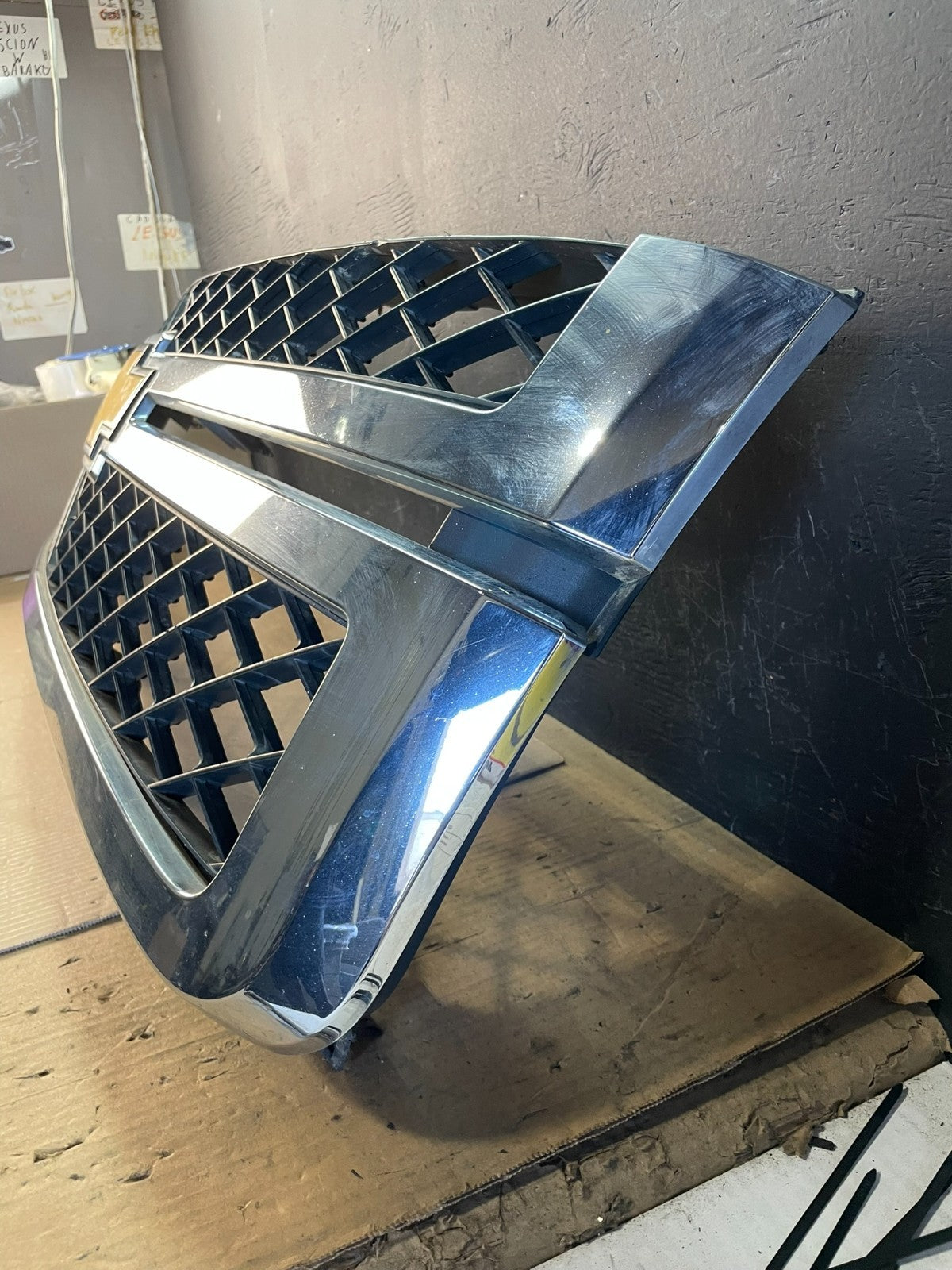 2007 to 2013 Chevrolet Silverado 2500 Front Chrome Grille Grill AC1995 DG1