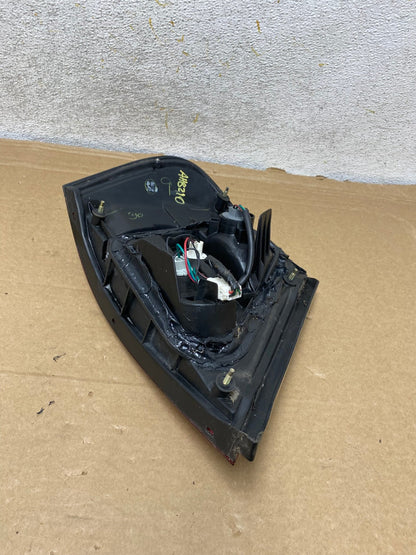 2000 to 2001 Nissan Altima Tail Light Right Passenger Rh Side AH8210 LK4